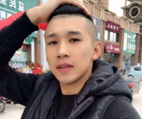 网红主播天佑照片